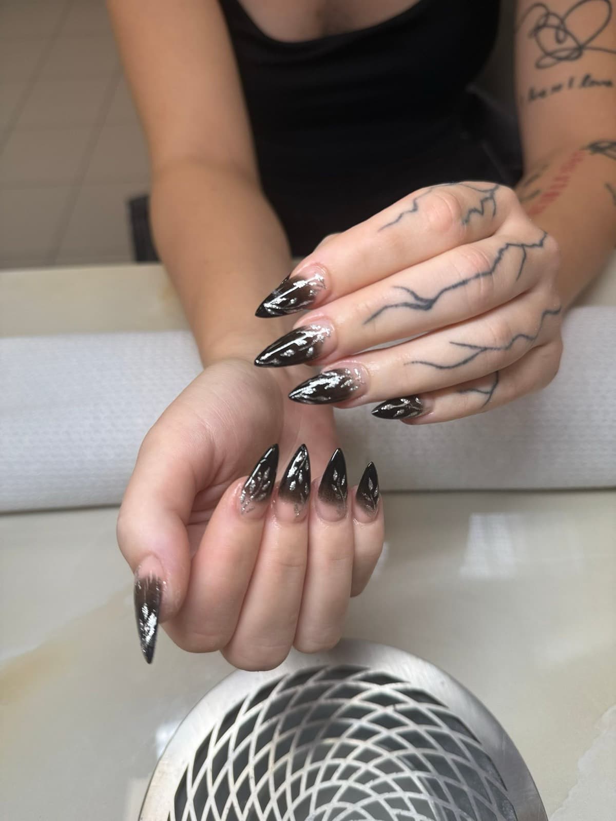 Amie Nails & Beauty