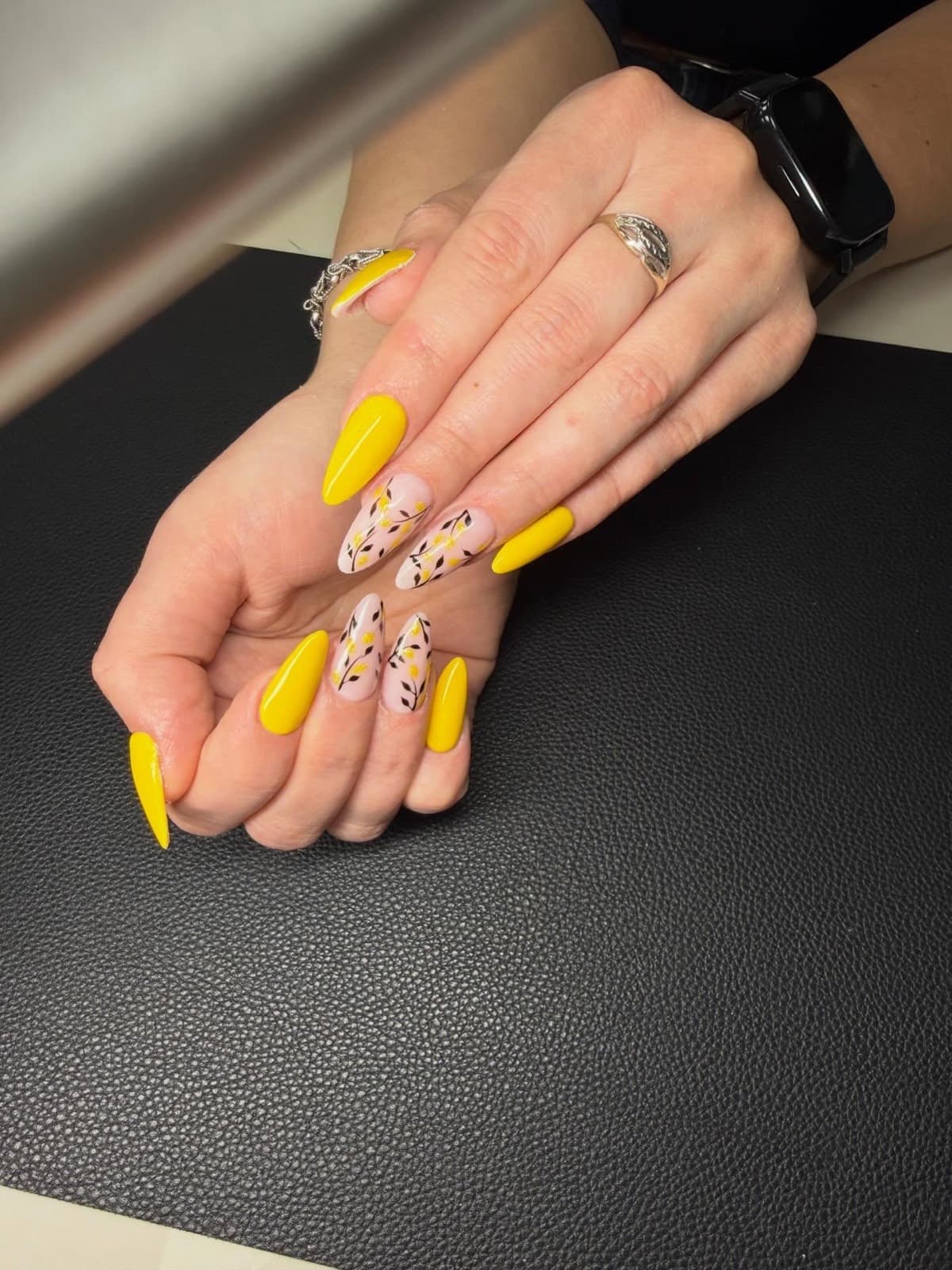 Amie Nails & Beauty
